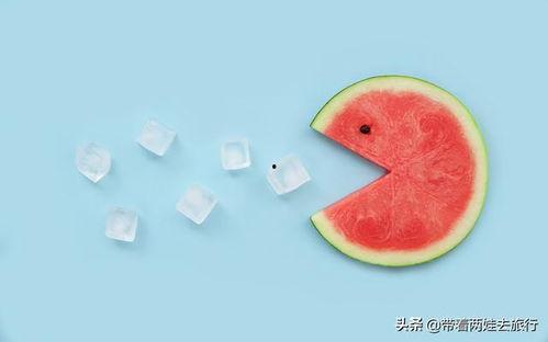 娱乐吃瓜颜色小花恋情是假的,娱乐吃瓜，小花恋情真相大揭秘！