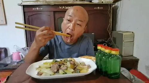 娱乐吃瓜酱吃猪肉视频